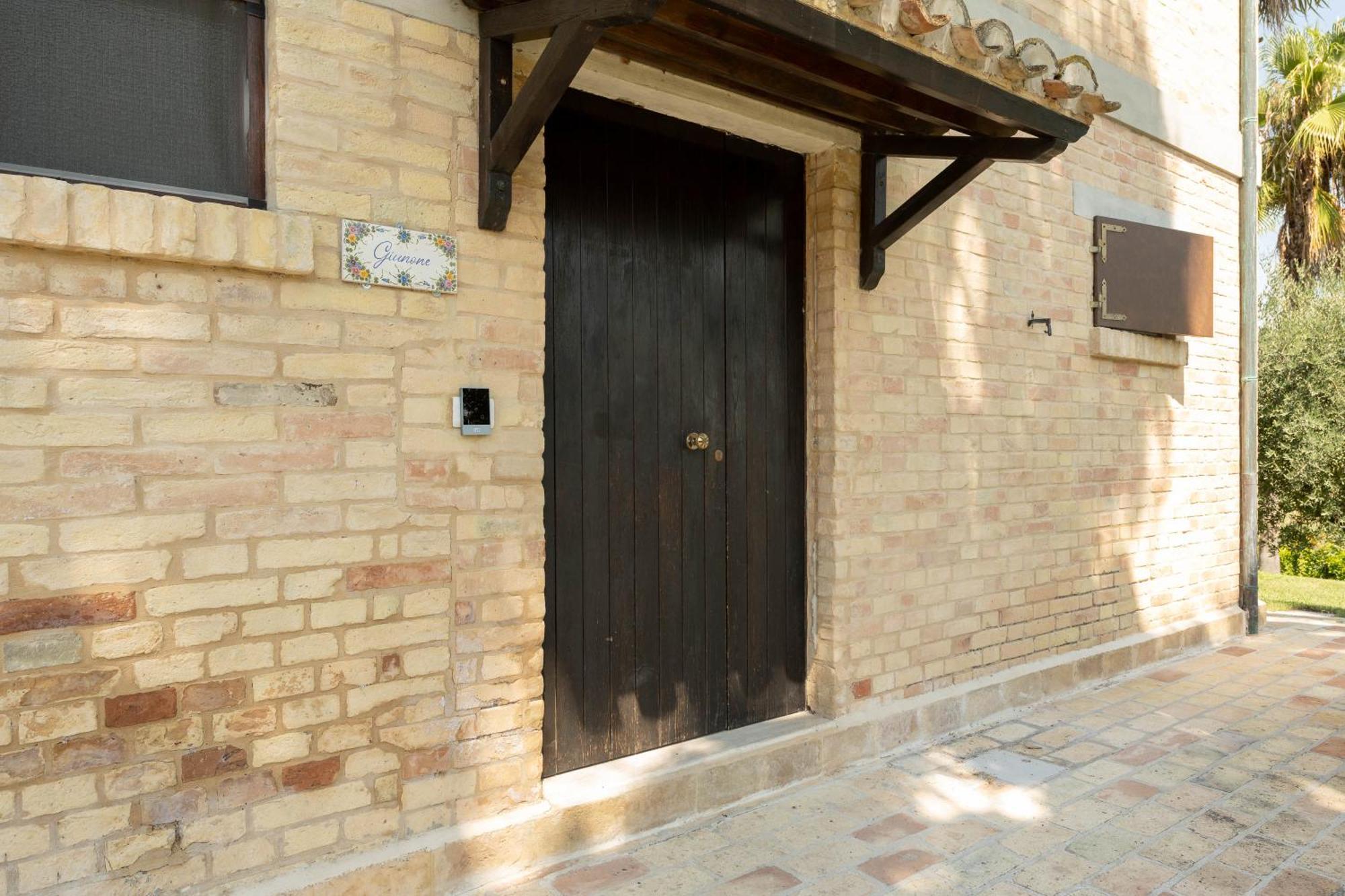 Villa Iulia - Vibra Controguerra Exterior foto